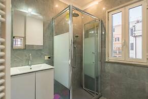 JOIVY Flats Next To Fontana di Trevi