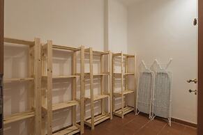 JOIVY Flats Next To Fontana di Trevi