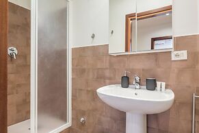 JOIVY Flats Next To Fontana di Trevi