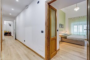 3-Bedroom Home Near Trastevere Station