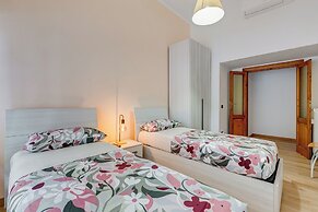 3-Bedroom Home Near Trastevere Station