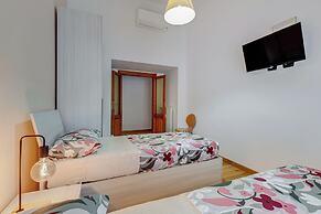 3-Bedroom Home Near Trastevere Station