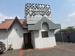 Dee Rocket Hotel