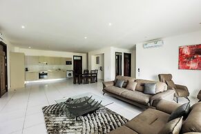 Accra Fine Suites-Henrietta's Residences