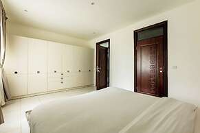 Accra Fine Suites-Henrietta's Residences