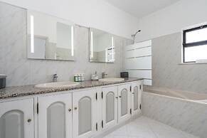 Salicos Benagil Pool Villa