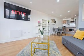 Chic Birmingham Apartment With 2 Bedrooms