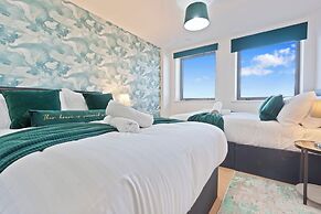 Chic Birmingham Apartment With 2 Bedrooms