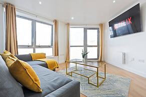 Chic Birmingham Apartment With 2 Bedrooms