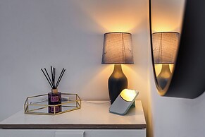 Cosy Birmingham Apartment - Madison House