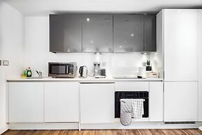 Cosy Birmingham Apartment - Madison House