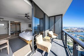 Sky High Stay Sleek Studio in Miami