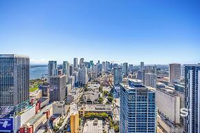 Sky High Stay Sleek Studio in Miami