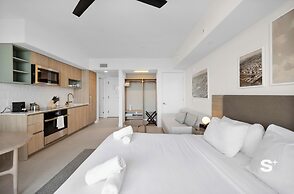 Sky High Stay Sleek Studio in Miami