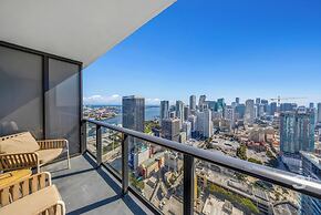 Sky High Stay Sleek Studio in Miami