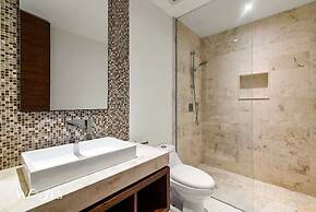 2 Br. Luminous and Spacious Pool View Apt