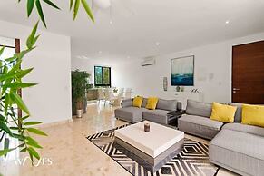 2 Br. Luminous and Spacious Pool View Apt