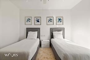 2 Br. Luminous and Spacious Pool View Apt