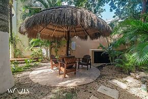 2 Br. Luminous and Spacious Pool View Apt