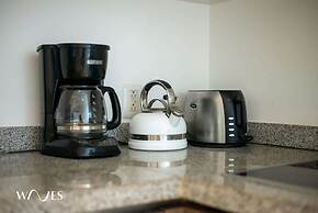 2 Br. Luminous and Spacious Pool View Apt