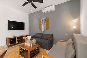 Best Private Pool/1 Full BR/ 2sofabeds/amenities