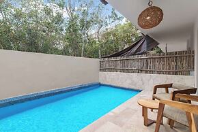 Best Private Pool/1 Full BR/ 2sofabeds/amenities