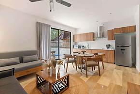 Best Private Pool/1 Full BR/ 2sofabeds/amenities