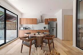 Best Private Pool/1 Full BR/ 2sofabeds/amenities