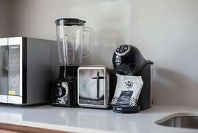 Best Private Pool/1 Full BR/ 2sofabeds/amenities