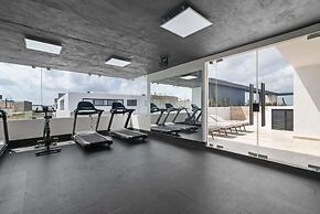 Best Private Pool/1 Full BR/ 2sofabeds/amenities