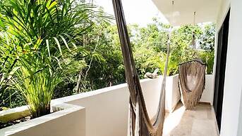 1 Br. Great Located Pool + Gym + Coworking