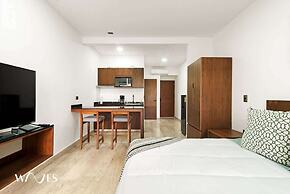 Spacious Loft W/garden View Pool + Jacuzzi GYM