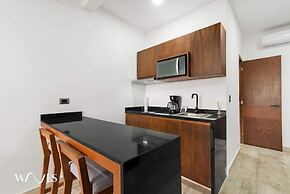 Spacious Loft W/garden View Pool + Jacuzzi GYM