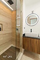 Spacious Loft W/garden View Pool + Jacuzzi GYM