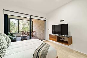 Spacious Loft W/garden View Pool + Jacuzzi GYM