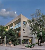 Studio With Great Rooftop Pool