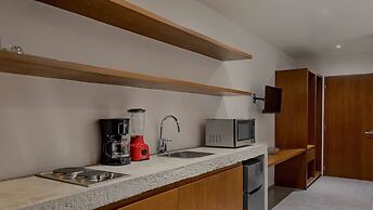 Studio With Great Rooftop Pool