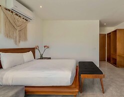 Studio With Great Rooftop Pool