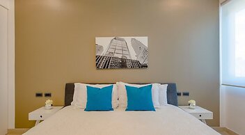 1 Rec. Steps From the Beach Rooftop Pool