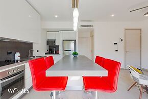 1 Rec. Steps From the Beach Rooftop Pool