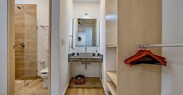 Spacious Great Located Amazing Terrace