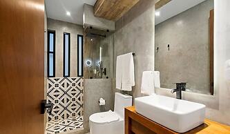 Ocean Breeze Loft Steps Away From Hotel Zone