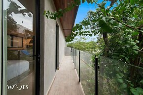 Ocean Breeze Loft Steps Away From Hotel Zone