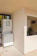 4 Br Private Rooftop Pool Spacious Exclusive