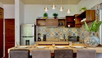 4 Br Private Rooftop Pool Spacious Exclusive