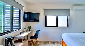 4 Br Private Rooftop Pool Spacious Exclusive