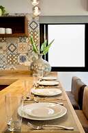 4 Br Private Rooftop Pool Spacious Exclusive