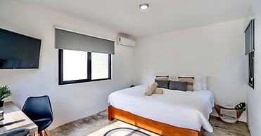 4 Br Private Rooftop Pool Spacious Exclusive