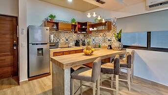 4 Br Private Rooftop Pool Spacious Exclusive