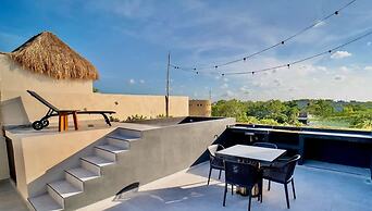 Great Located Studio PH With Private Pool by Waves Management